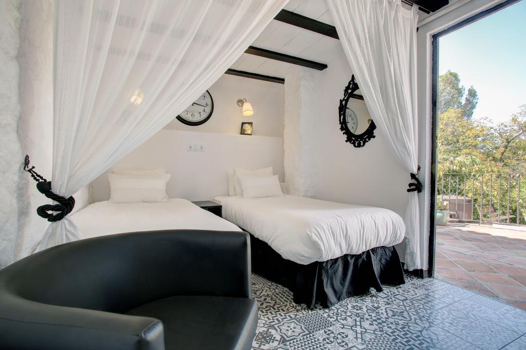Tempat Tidur & Sarapan Jardines De La Reina Boutique 3*