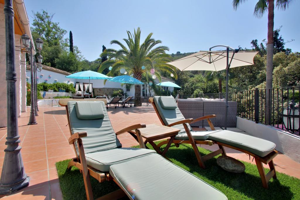 Tempat Tidur & Sarapan Jardines De La Reina Boutique